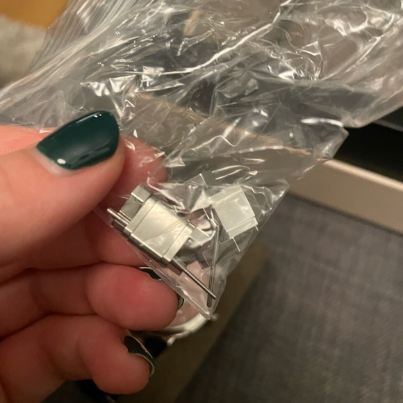 🌸BURBERRY WATCH - ROSE GOLD FACE - Picture 8 of 8